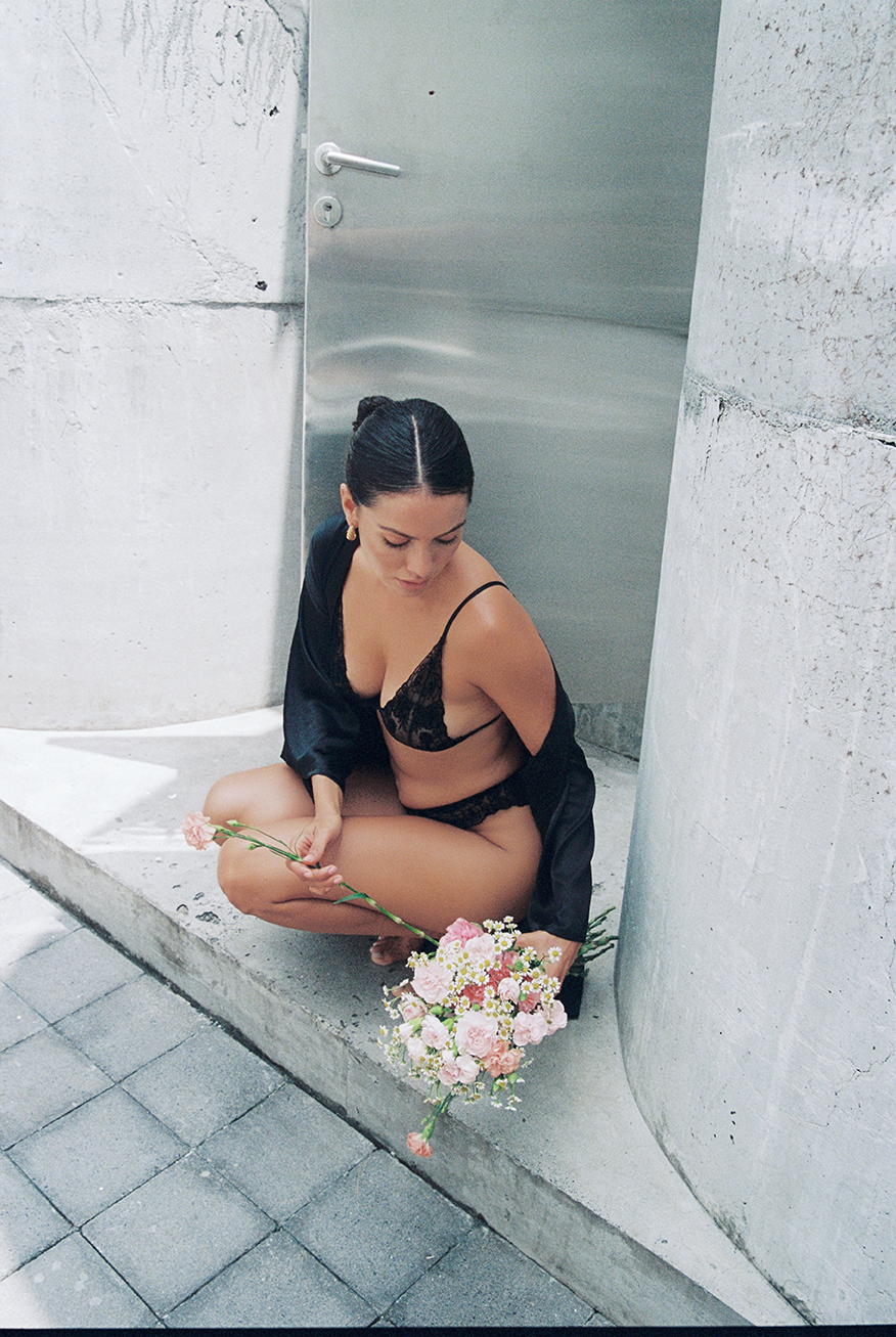 Elise Silk Robe Noir